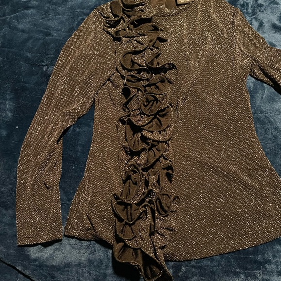 Cartier black and silver top for the holidays - Picture 4 of 5